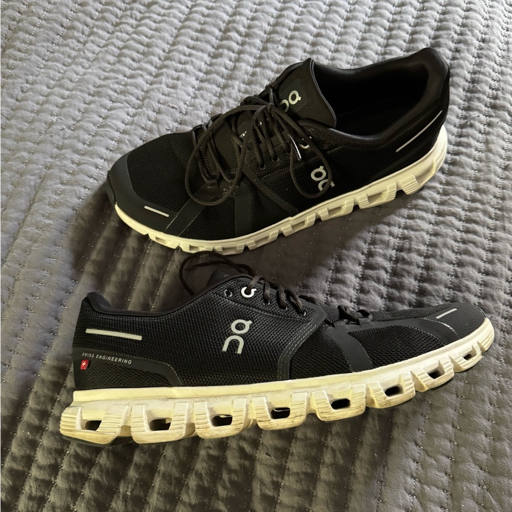 Men’s OnCloud Active Running Shoes Size 10